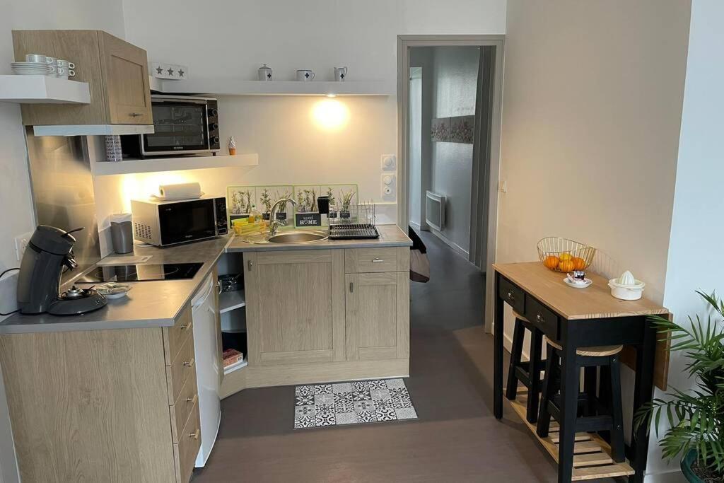 Logement Entier 33 M2 A 波城 外观 照片